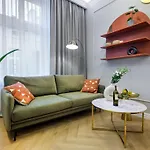 Green Chill Apt Old Town & Wawel Hill By Vistula River - By Homelike Krakow